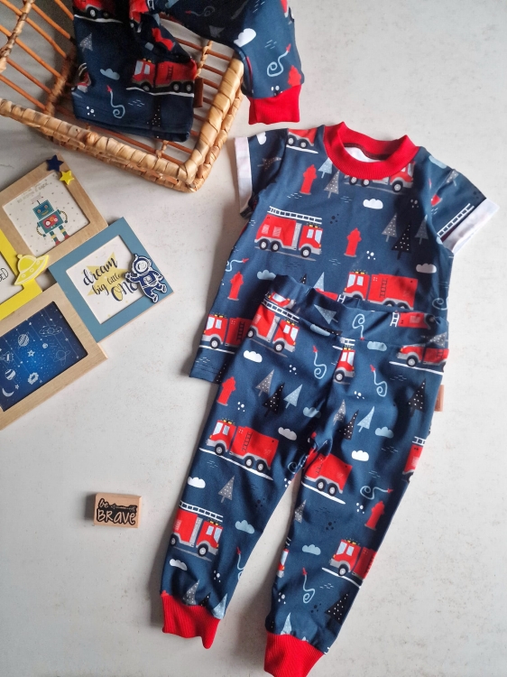 Piżama na baby shower prezent dla dziecka